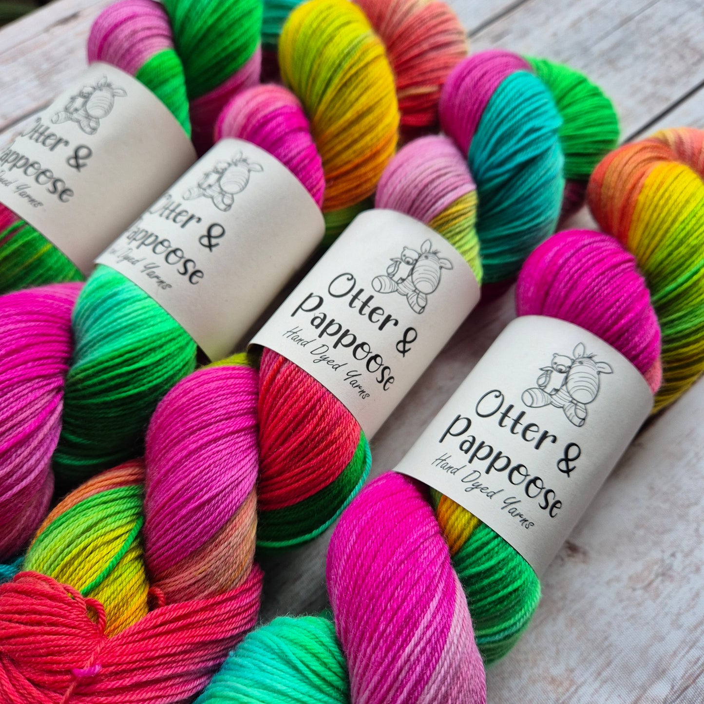 Tropical Parrot - Hand dyed yarn - 4ply Merino nylon