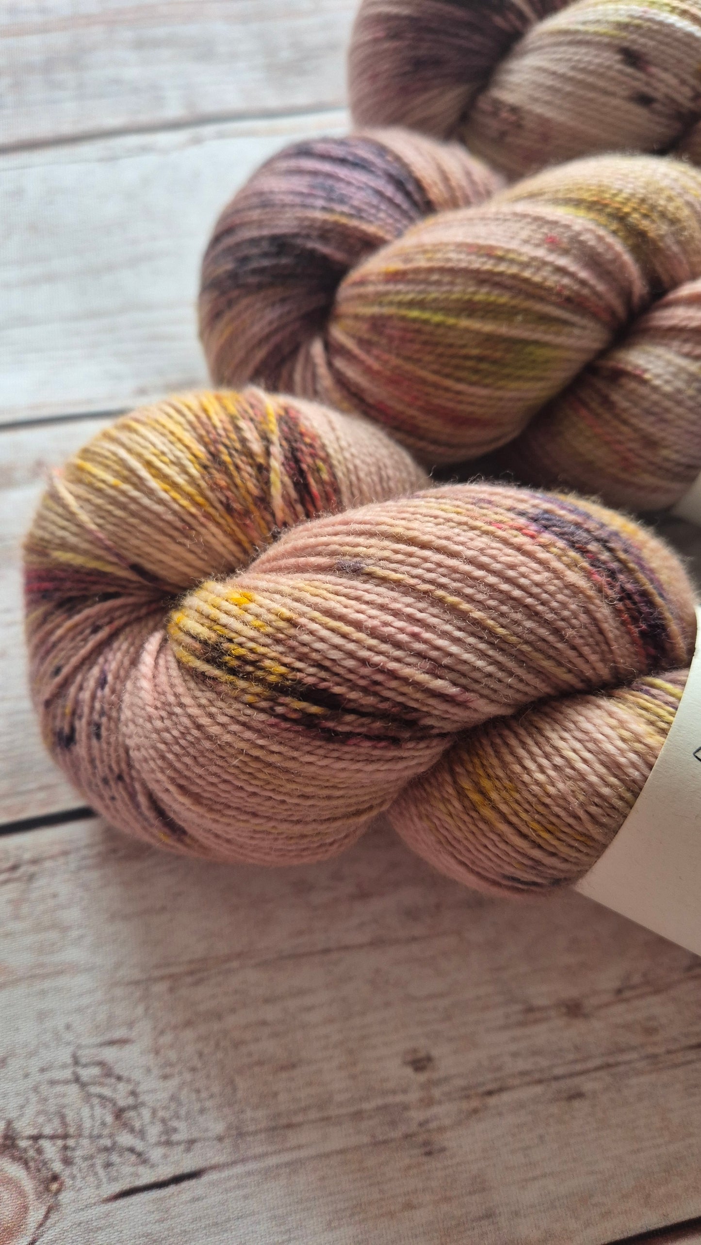 Eleanor - Hand dyed yarn - 4ply Merino nylon, Sock High Twist