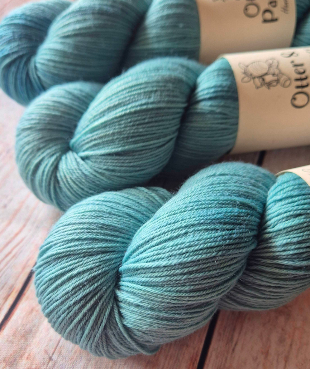 Addicted To Teal - Hand dyed yarn - 4ply Merino nylon