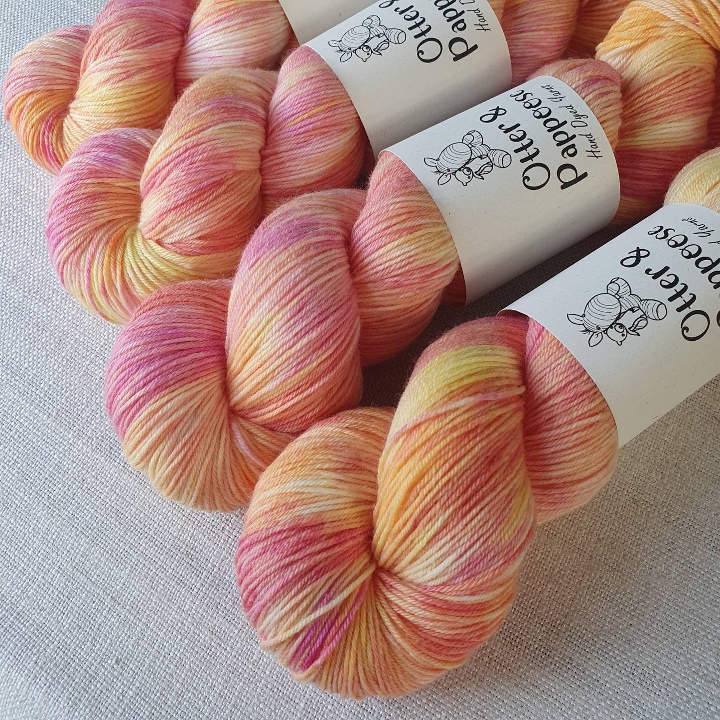 Life Is Peachy - Hand dyed yarn - 4ply Merino nylon