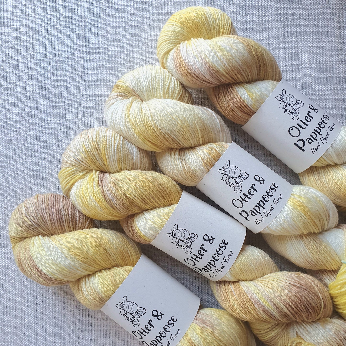 Honeycomb - Hand dyed yarn - 4ply Merino nylon