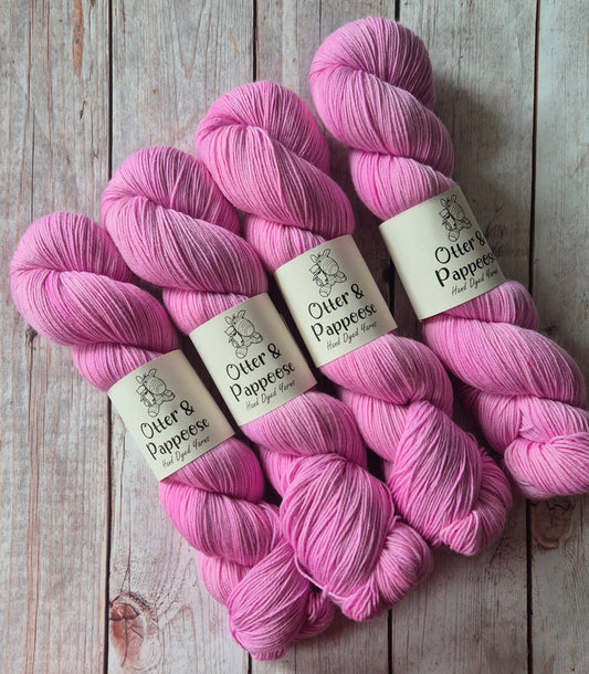 Olivia - Hand dyed yarn - 4ply Merino nylon