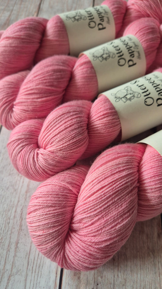 Arabella - Hand dyed yarn - 4ply Merino nylon