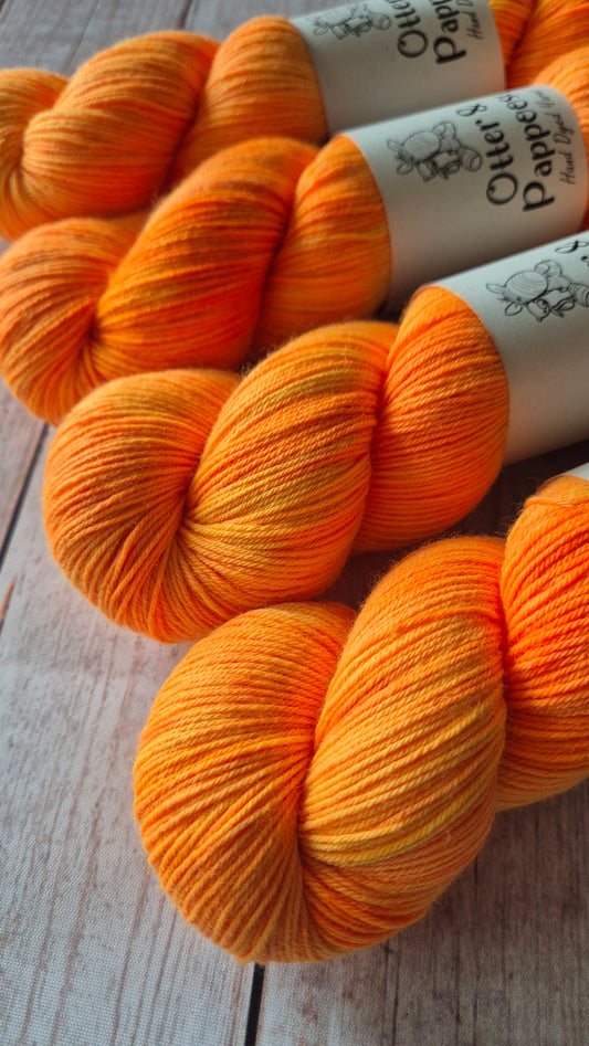 Don't Eat That Mango - Hand dyed yarn - 4ply Merino nylon, Sock High Twist