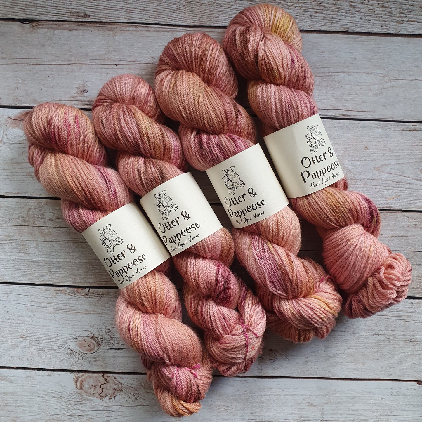 Rosebud 100% SW Merino DK 100g