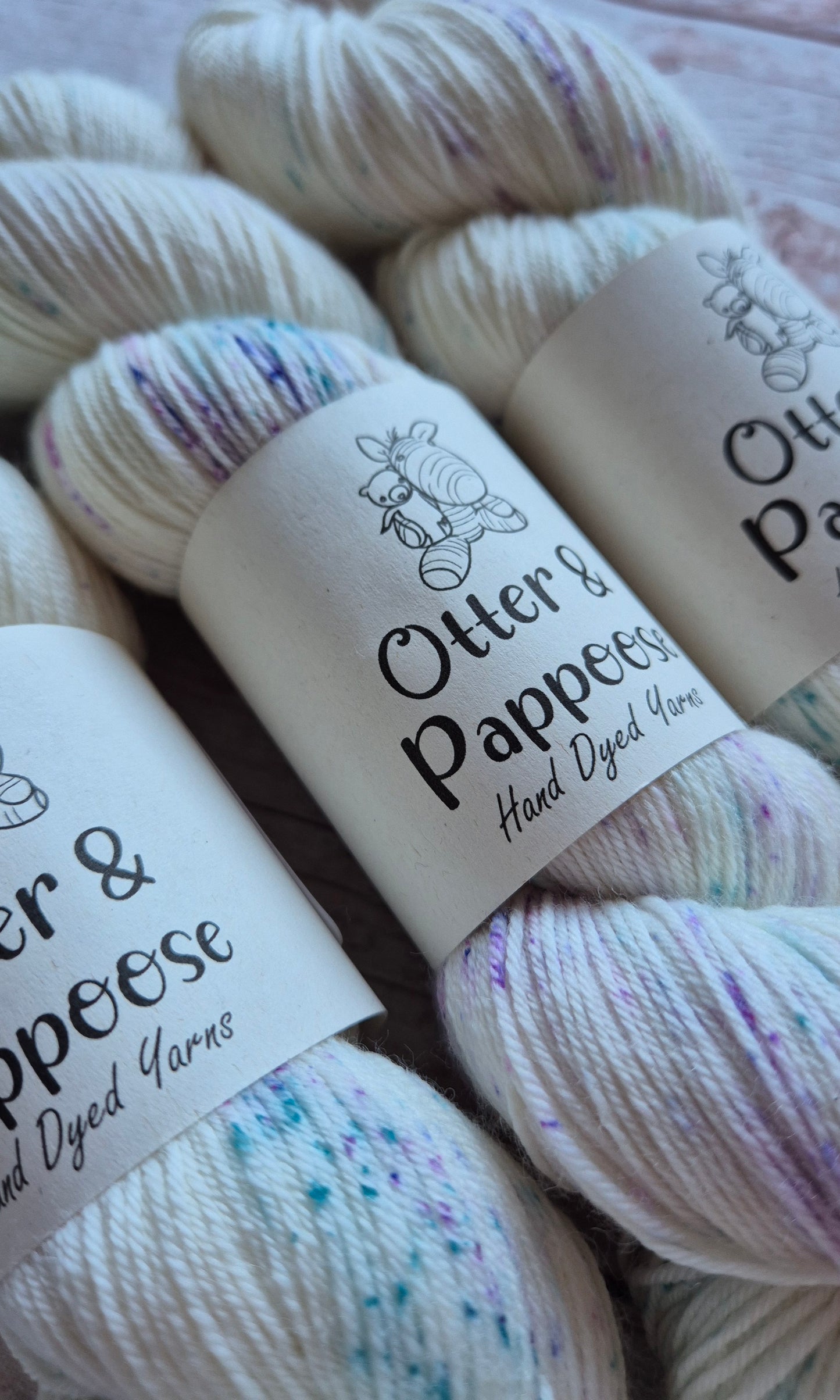 Aurora Wisp - Hand dyed yarn - 4ply Merino nylon